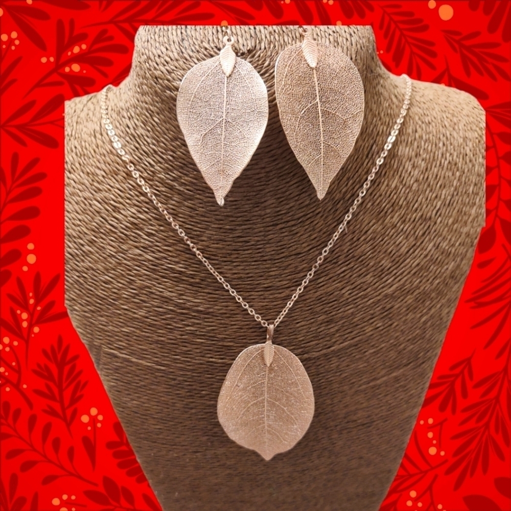 Gold Leaf Necklace & Earrings Set